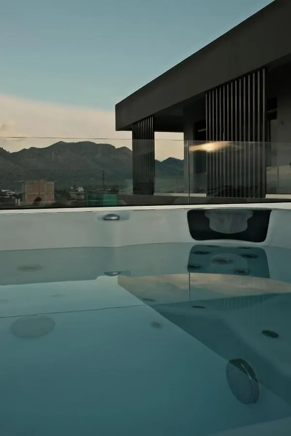 Villa Gardenia, Villa De Luxe Avec Piscine A Debordement Chania   Chania (Crete)